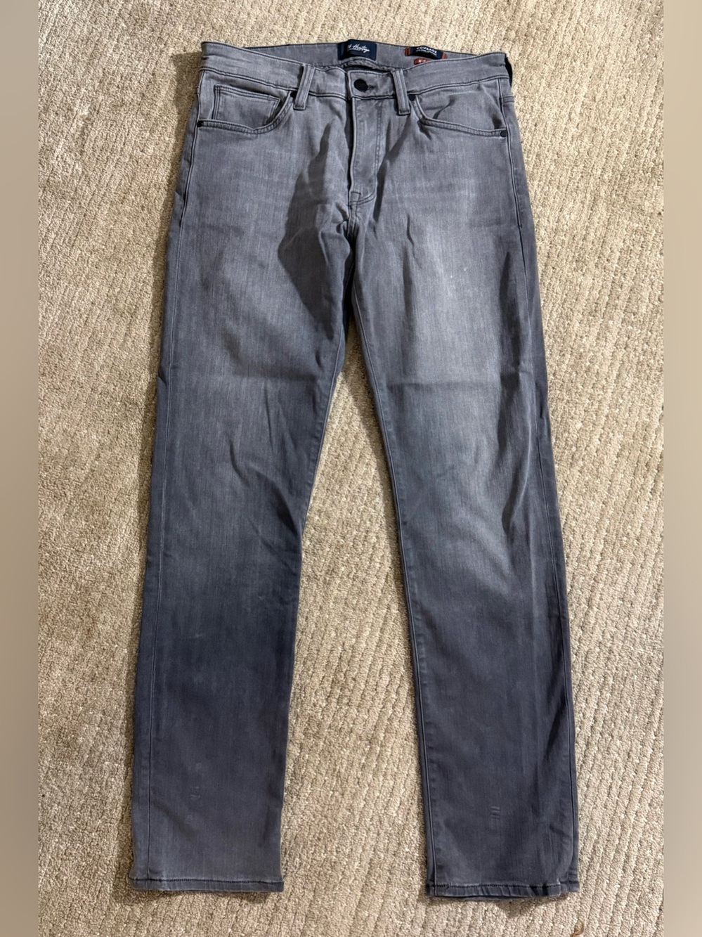34 Heritage Courage Men's Mid-Rise Straight Leg Jeans - Size 33x32 Grey Wash